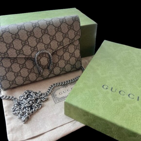 GUCCI Dionysus GG Supreme Chain Wallet (Style 401231) | Retail: $1,650 USD - Picture 1 of 9
